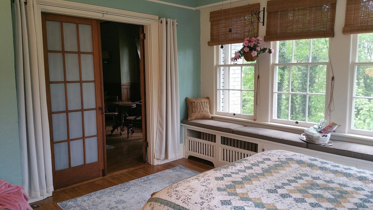 Almost Heaven Bed & Breakfast Waynesville Esterno foto
